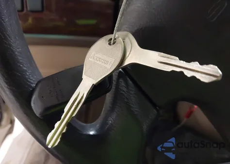 2001 Subaru Outback from USA, damaged, VIN 4S3BH675717627146